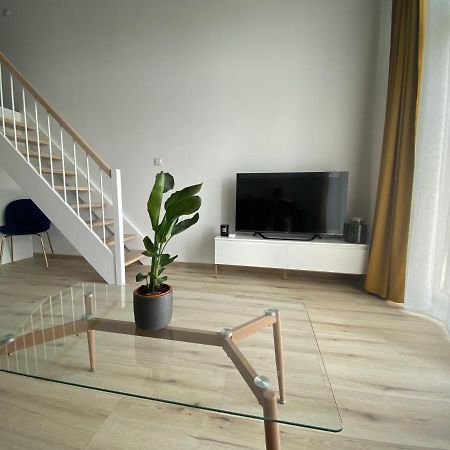Apartament Wroclaw-Lotnisko Экстерьер фото